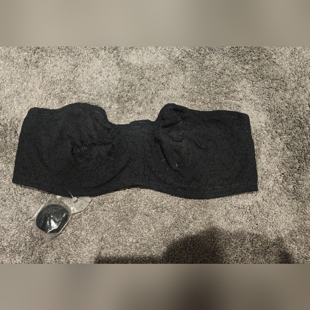 Wacoal Black Lace Strapless Bra